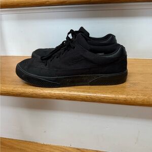 Nike Men's All-Black Sneakers